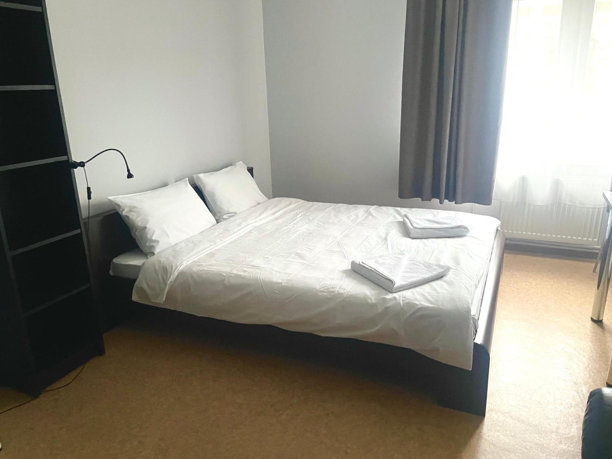 Central Hostel イェルガヴァ エクステリア 写真